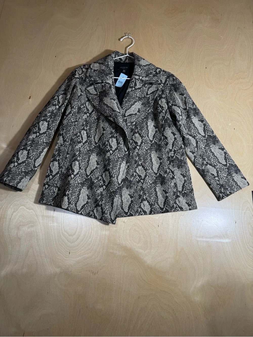 Ann Taylor Black and Cream Snake-Print Blazer Jacket Size XS